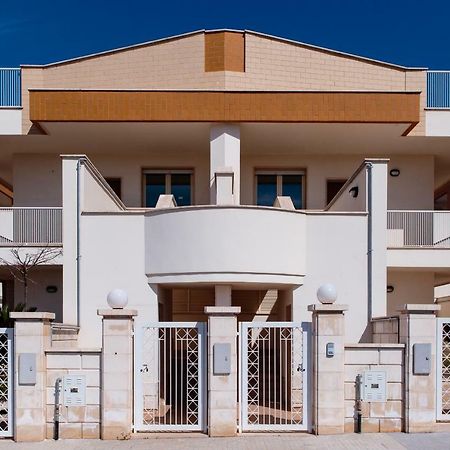 Complesso Casamica Villa Парабита Екстериор снимка