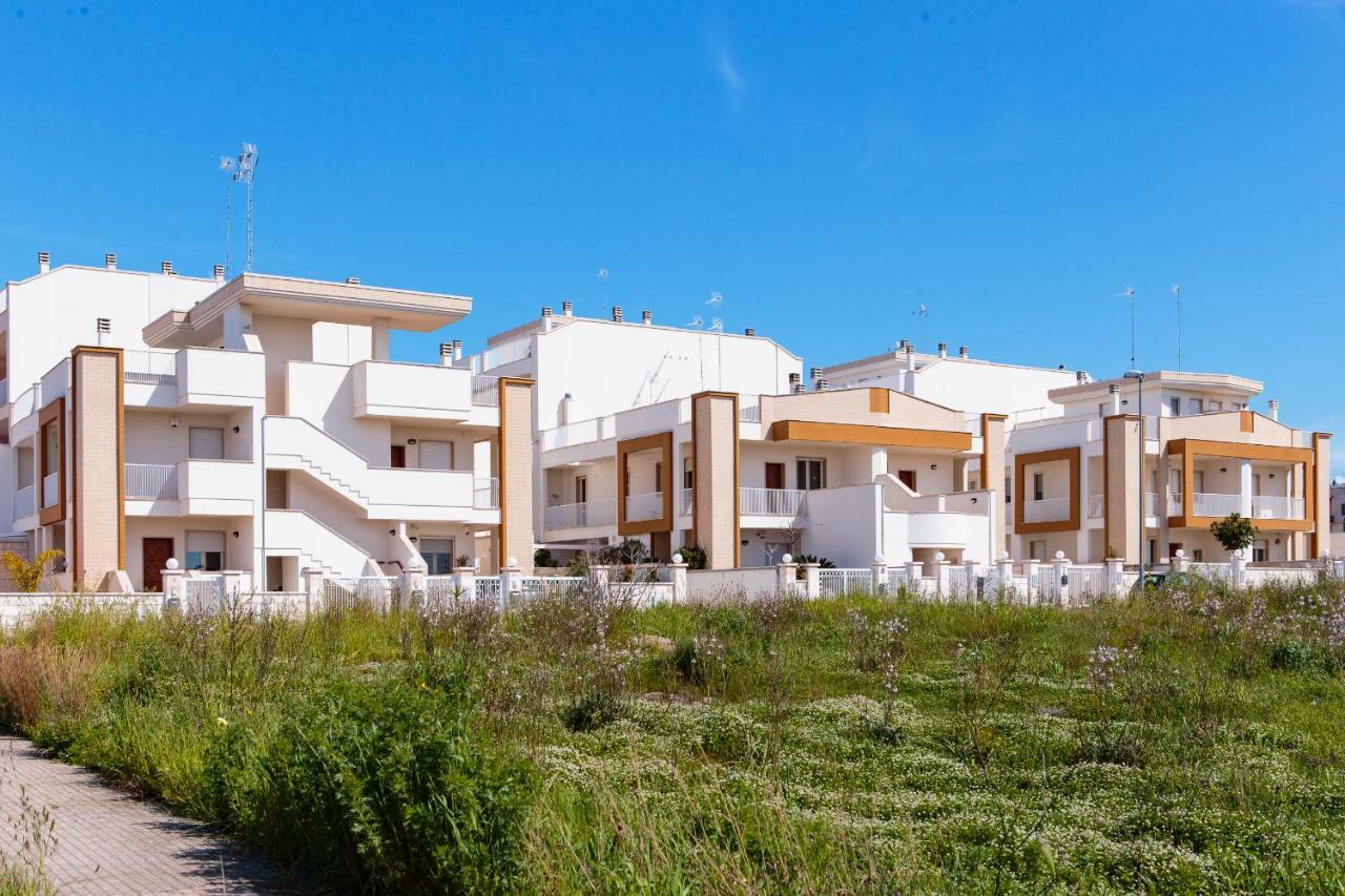 Complesso Casamica Villa Парабита Екстериор снимка