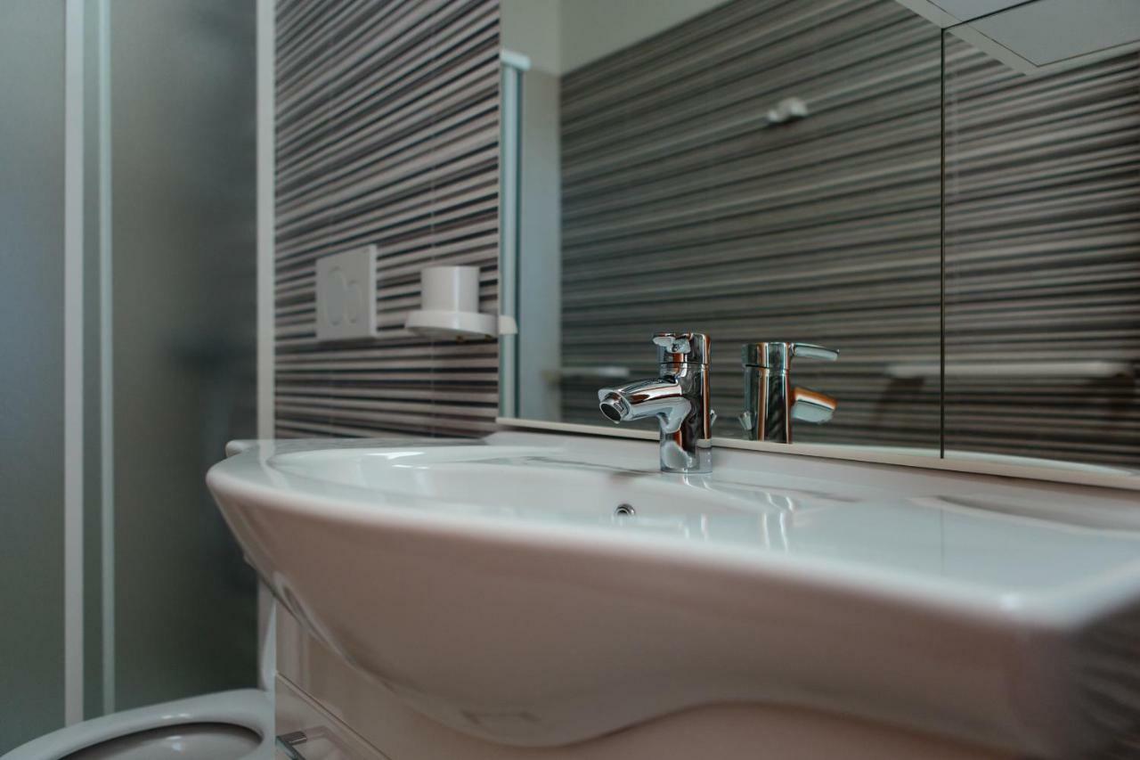 Complesso Casamica Villa Парабита Екстериор снимка